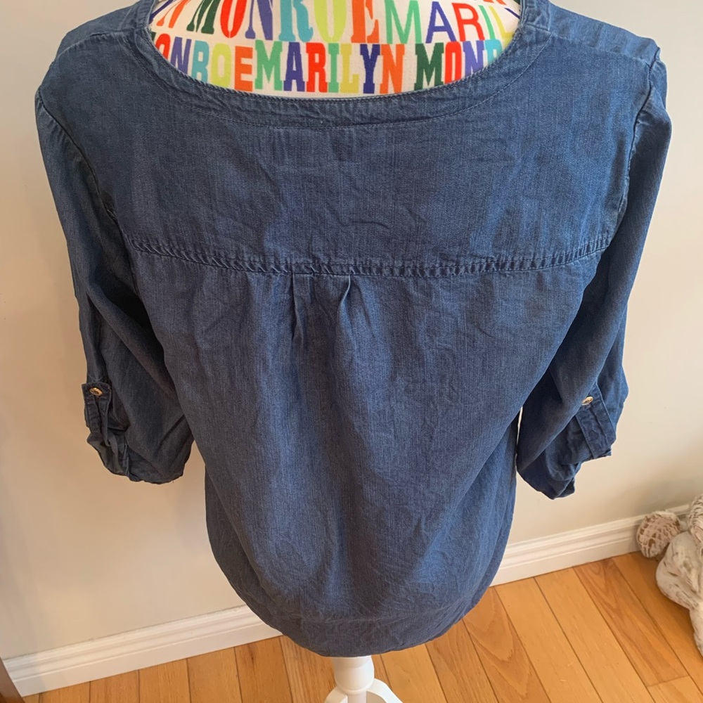 Jones New York Blue Denim Top with Zipper and Gold Tassels - Picture 4 of 9